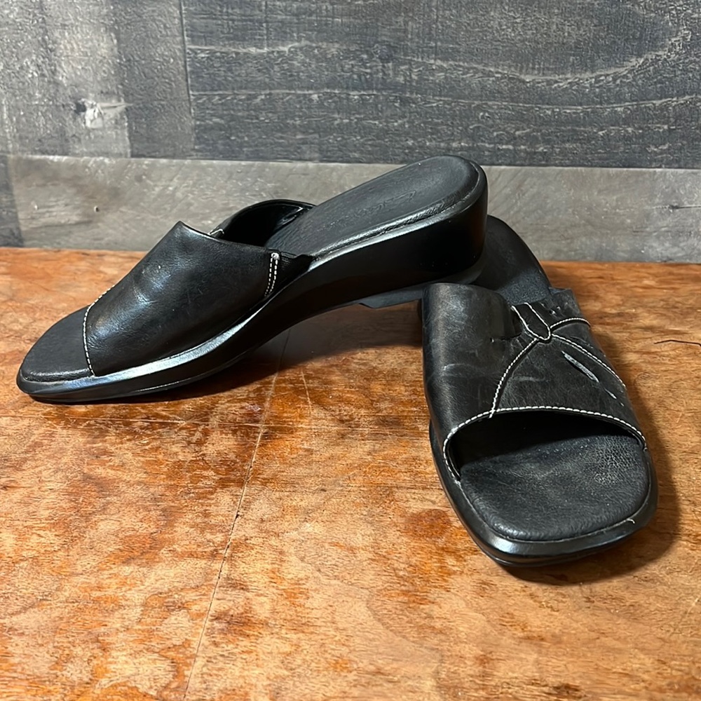 Cute Black Clark’s Wedge Sandals
